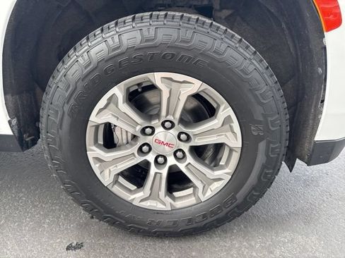 Certified 2022 GMC Yukon SLE AWD/4WD image 9