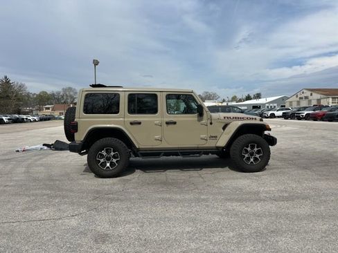 Used 2022 Jeep Wrangler Unlimited Rubicon w/ LED Lighting Group image 3