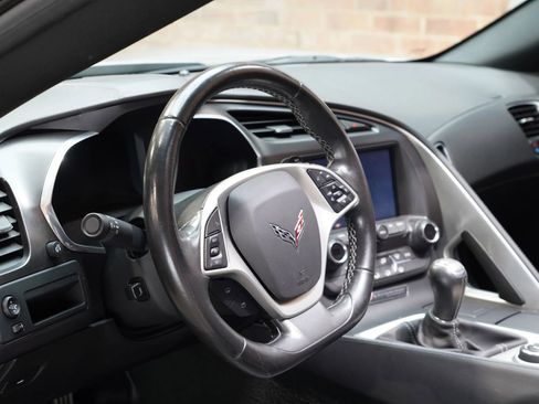 Used 2018 Chevrolet Corvette Stingray Coupe RWD image 48