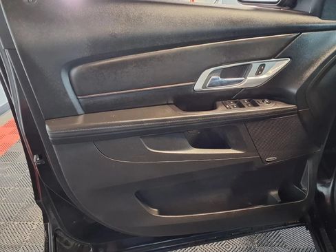 Used 2017 GMC Terrain SLE w/ Cargo Package AWD/4WD image 15