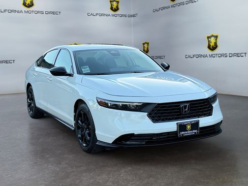 Used 2025 Honda Accord SE image 7