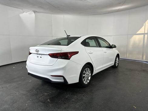 Used 2021 Hyundai Accent SEL image 11