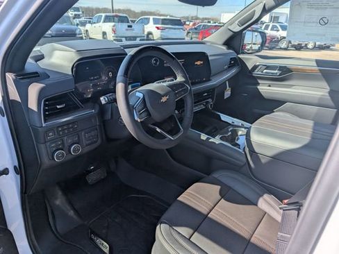 New 2026 Chevrolet Suburban High Country image 12