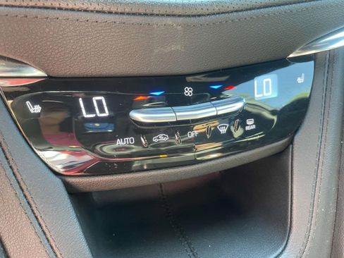 Used 2023 Cadillac XT5 Premium Luxury FWD image 28