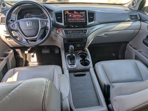 Used 2017 Honda Pilot EX-L image 17