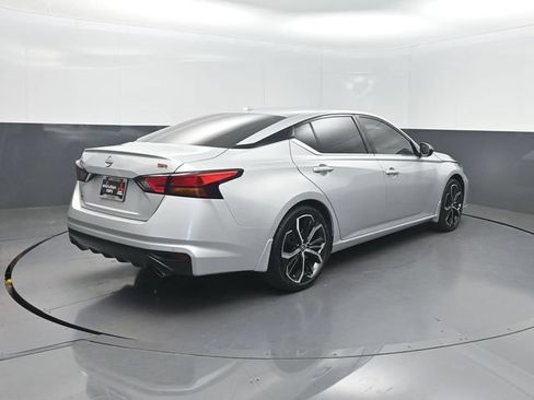 Used 2025 Nissan Altima 2.5 SR FWD image 29