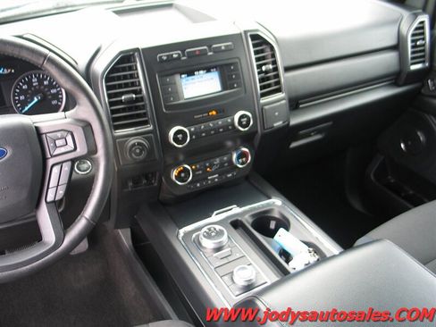 Used 2019 Ford Expedition Max XL AWD/4WD image 7