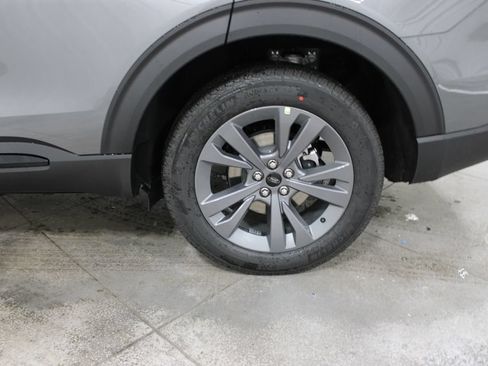 New 2026 Ford Explorer Active w/ Active Comfort Package AWD/4WD image 38