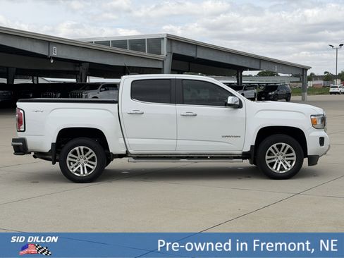 Used 2017 GMC Canyon SLT w/ Driver Alert Package AWD/4WD image 3