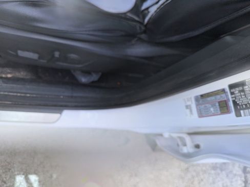 Used 2023 Kia Sorento SX image 4