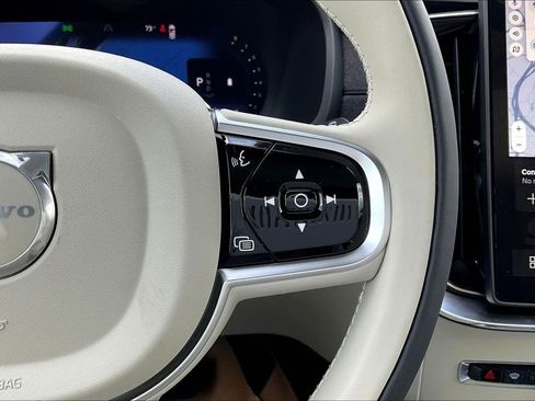 New 2026 Volvo XC90 B5 Ultra w/ Protection Package Premier image 22