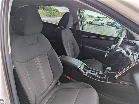 Certified 2024 Hyundai Tucson SEL FWD image 12