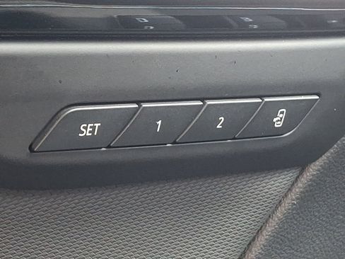 Used 2025 Buick Envision Preferred AWD/4WD image 26