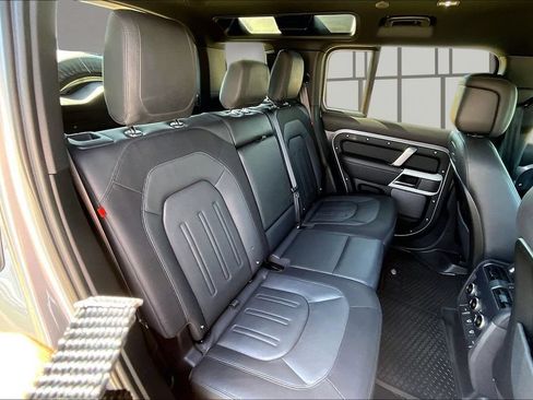 Used 2022 Land Rover Defender 110 X-Dynamic HSE AWD/4WD image 27