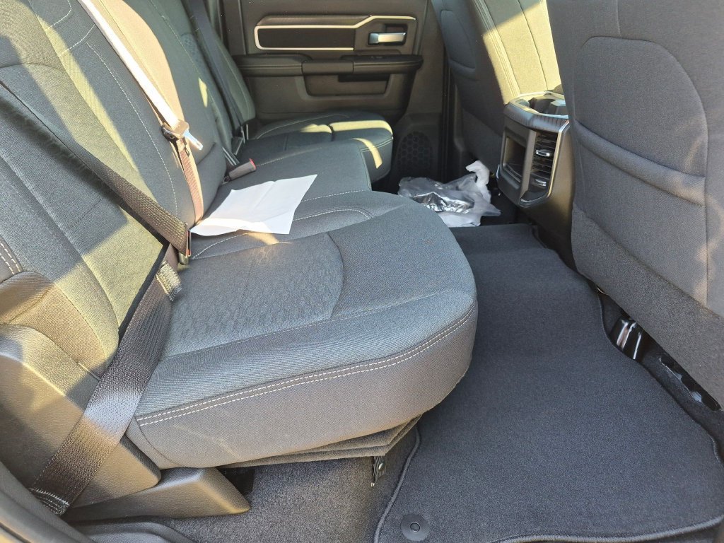 New 2026 RAM 3500 Big Horn AWD/4WD image 26