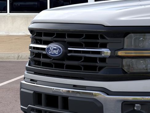 New 2026 Ford F150 XLT w/ XLT Chrome Appearance Package RWD image 39