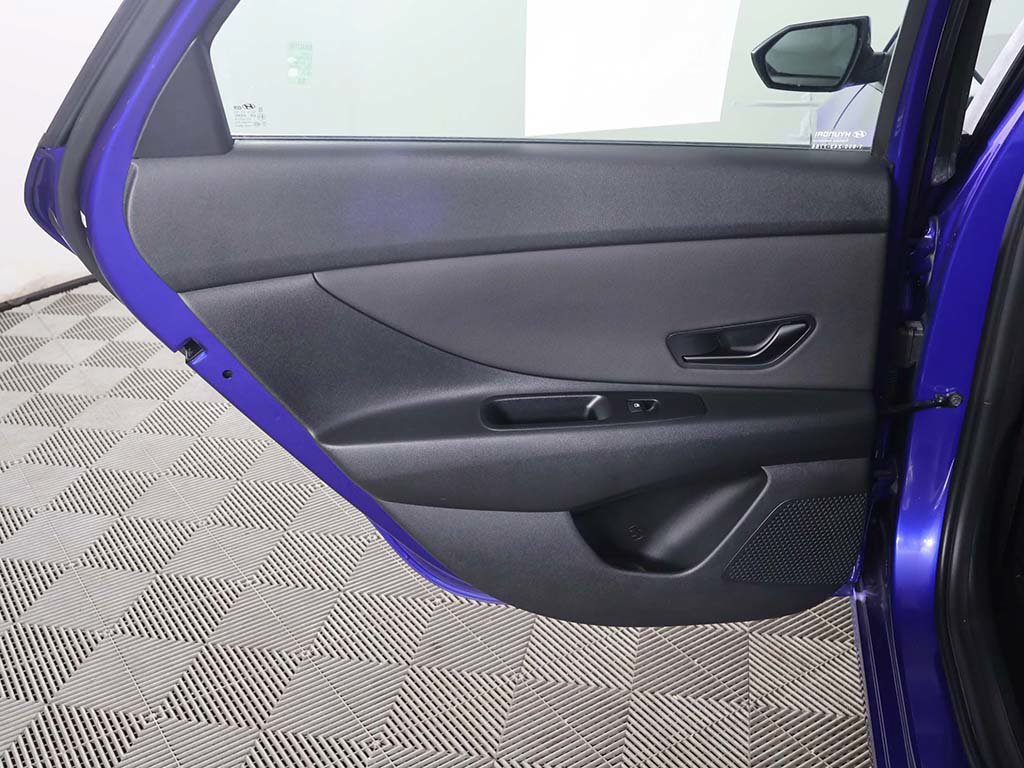 Used 2025 Hyundai Elantra Sport w/ Cargo Package FWD image 21