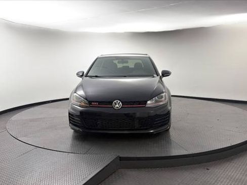Used 2017 Volkswagen GTI SE FWD image 12
