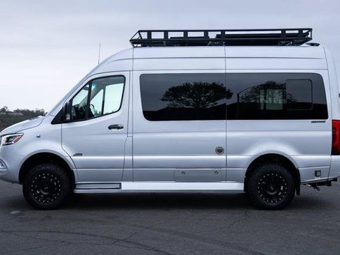 Used 2022 Mercedes-Benz Sprinter 2500 image 8