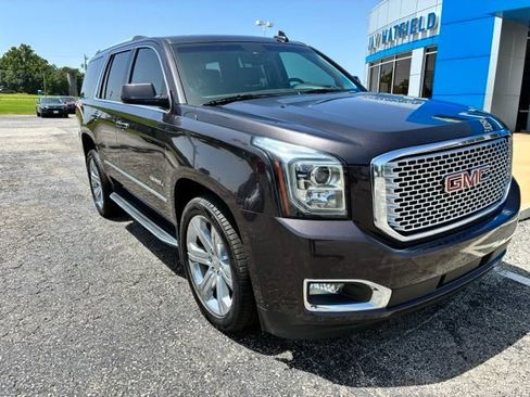 Used 2017 GMC Yukon Denali w/ Open Road Package AWD/4WD image 2