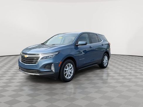 Certified 2024 Chevrolet Equinox LT w/ LPO, Floor Liner Package FWD image 5