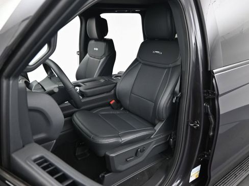 New 2026 Ford Expedition Max Platinum AWD/4WD image 8