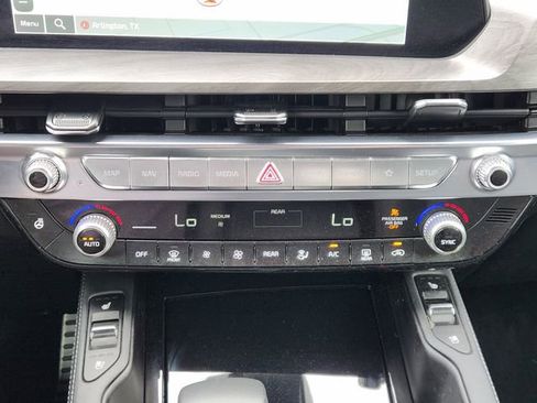 Used 2025 Kia Telluride SX Prestige X-Pro AWD/4WD image 18