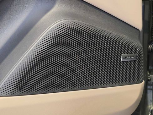 New 2026 Porsche Macan 4 Electric image 35