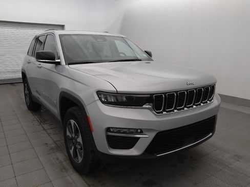 Used 2022 Jeep Grand Cherokee Limited 4xe AWD/4WD image 13