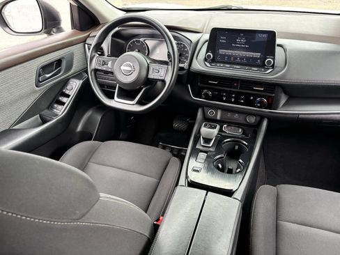 Used 2023 Nissan Rogue S FWD image 15