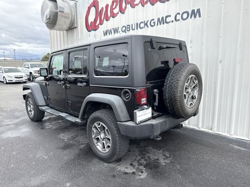 Used 2014 Jeep Wrangler Unlimited Rubicon w/ Connectivity Group image 9