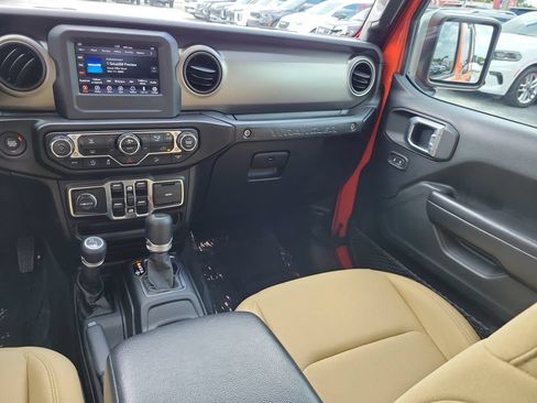 Used 2020 Jeep Wrangler Unlimited Sport AWD/4WD image 14