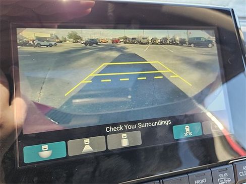 Used 2022 Honda Odyssey Touring image 9