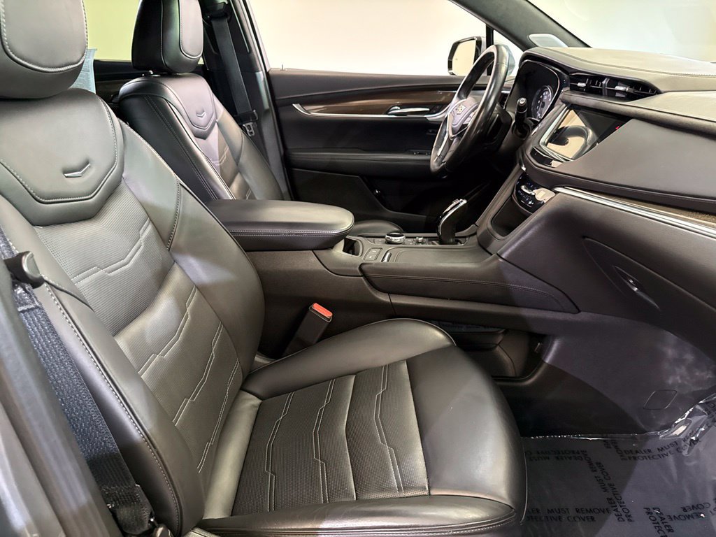 Used 2022 Cadillac XT5 Premium Luxury w/ Platinum Package AWD/4WD image 14