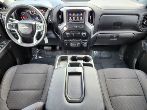 Used 2022 Chevrolet Silverado 1500 Custom w/ Safety Confidence Package image 10