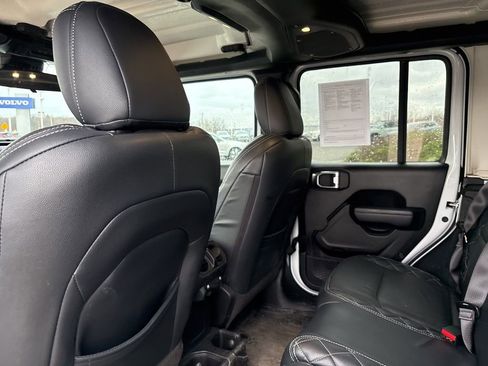 Used 2024 Jeep Wrangler Sport S image 26