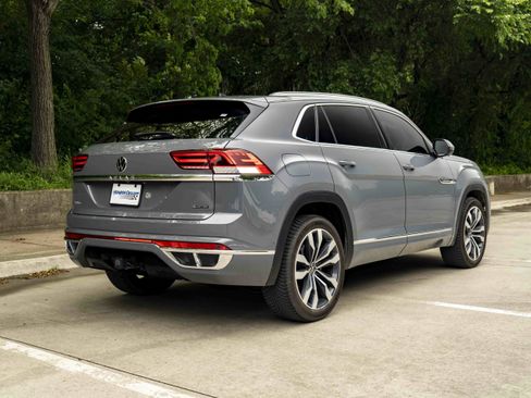 Used 2023 Volkswagen Atlas Cross Sport SEL Premium R-Line AWD/4WD image 8