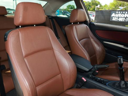Used 2009 BMW 135i Coupe w/ Sport Pkg RWD image 24
