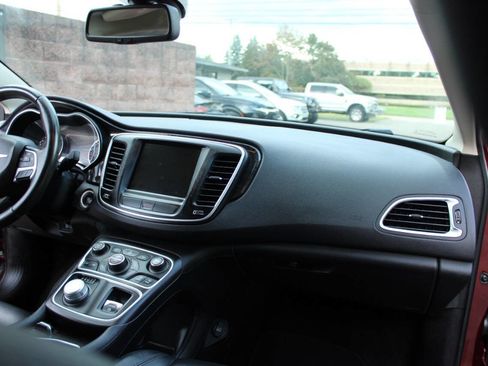 Used 2015 Chrysler 200 C w/ Navigation & Sound Group I image 9