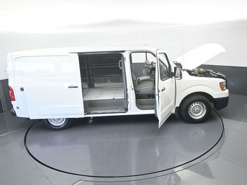Used 2020 Nissan NV 1500 S image 65