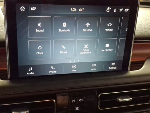 Used 2022 Lincoln Aviator Reserve w/ Equipment Group 201A AWD/4WD image 21