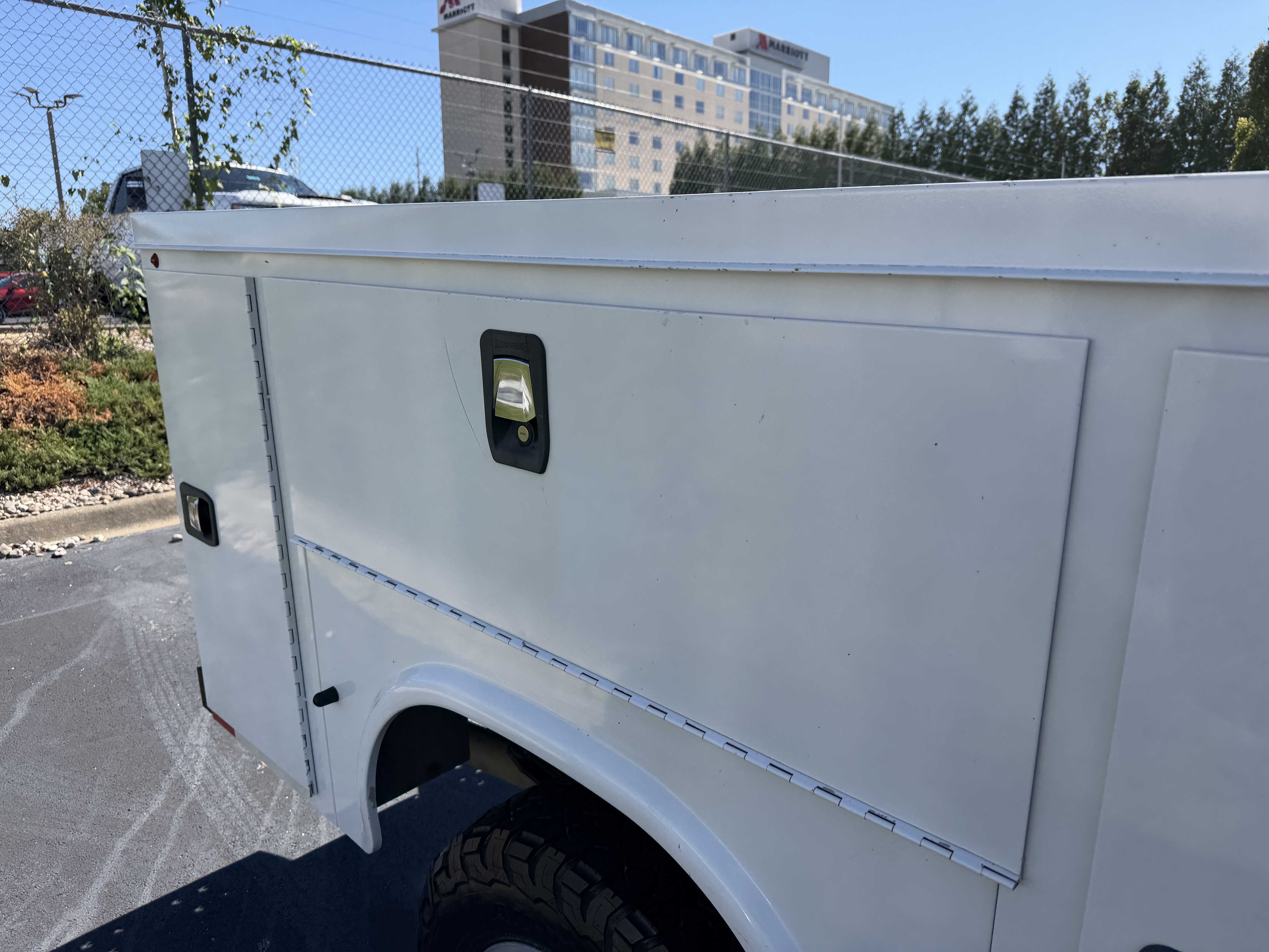 Used 2022 GMC Sierra 2500 Pro w/ Fleet Convenience Package AWD/4WD image 13
