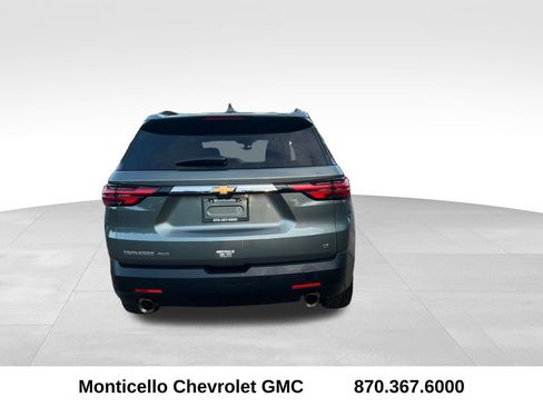 Used 2023 Chevrolet Traverse LT w/ LT Premium Package image 4