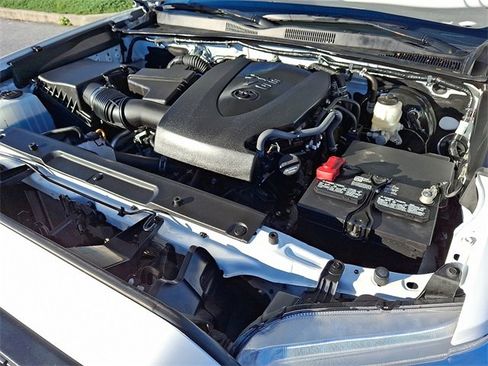 Certified 2023 Toyota Tacoma 4x4 Double Cab image 27