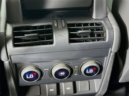 Certified 2023 Land Rover Defender 110 X-Dynamic SE image 27