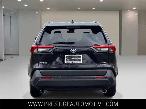 Used 2024 Toyota RAV4 XLE image 4