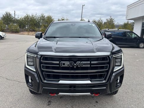 Used 2021 GMC Yukon AT4 w/ Rear Media and Nav Package image 4