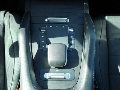 Certified 2024 Mercedes-Benz GLE 580 4MATIC image 19