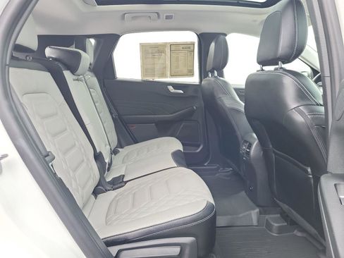 Used 2024 Ford Escape PHEV w/ PHEV Premium Package image 25