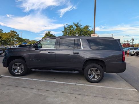 Used 2018 Chevrolet Suburban LT w/ Off-Road Package AWD/4WD image 5